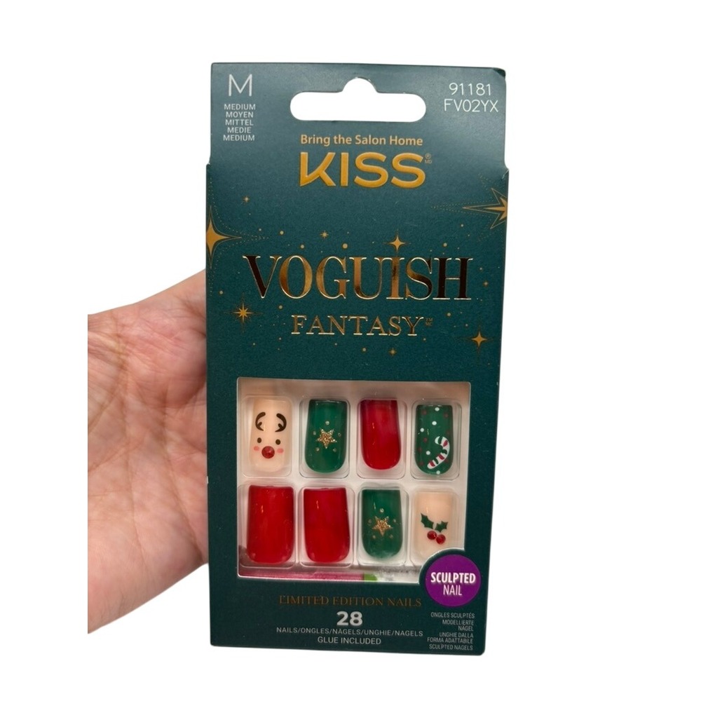 KISS Voguish Fantasy Press-On Nails Women Medium Red Green Christmas FV02YX 28ct
